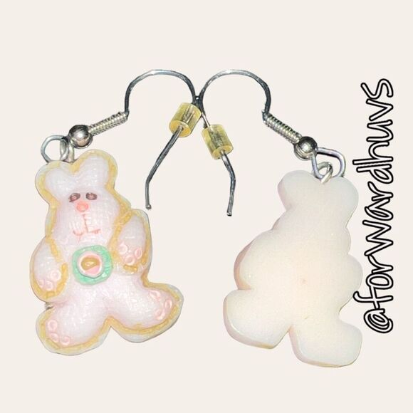 Whimsical Easter Bunny Vintage Dangle Earrings - Picture 5 of 8